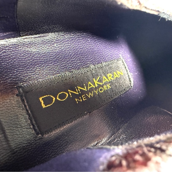 Donna Karan Women\'s Python Textured Black Loafers NWT